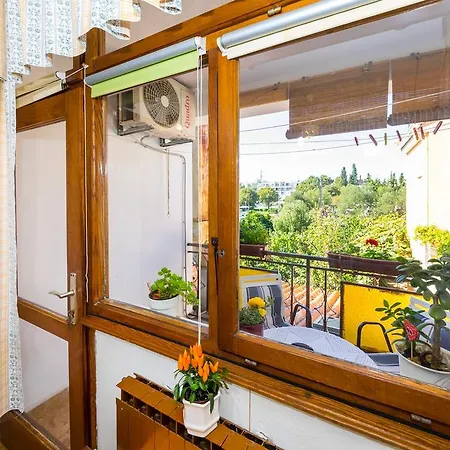 Apartman Solomir Apartment