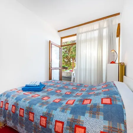 Apartment Apartman Solomir *