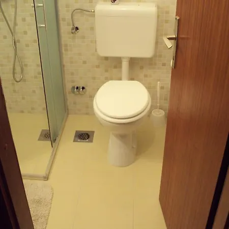 Apartman Solomir Zara