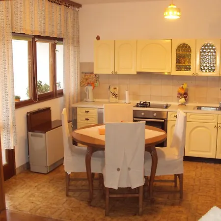 Apartment Apartman Solomir Zadar