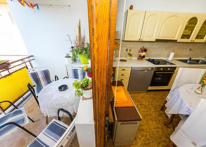 Apartman Solomir * זאדאר