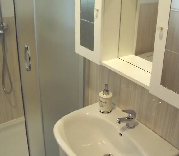 דירה Apartman Solomir זאדאר