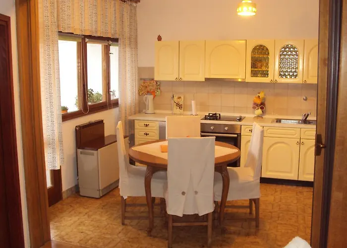 דירה Apartman Solomir זאדאר