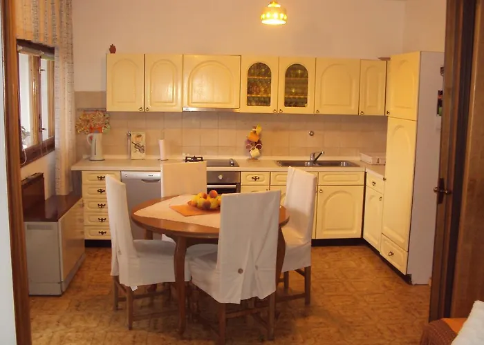 Apartman Solomir זאדאר