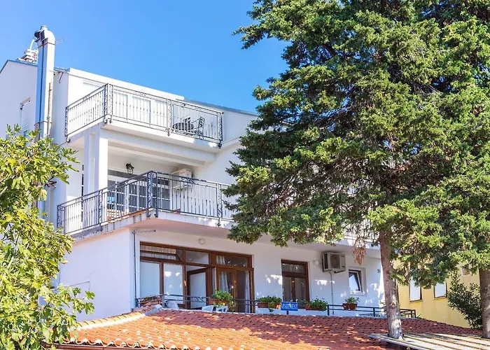 Apartman Solomir דירה